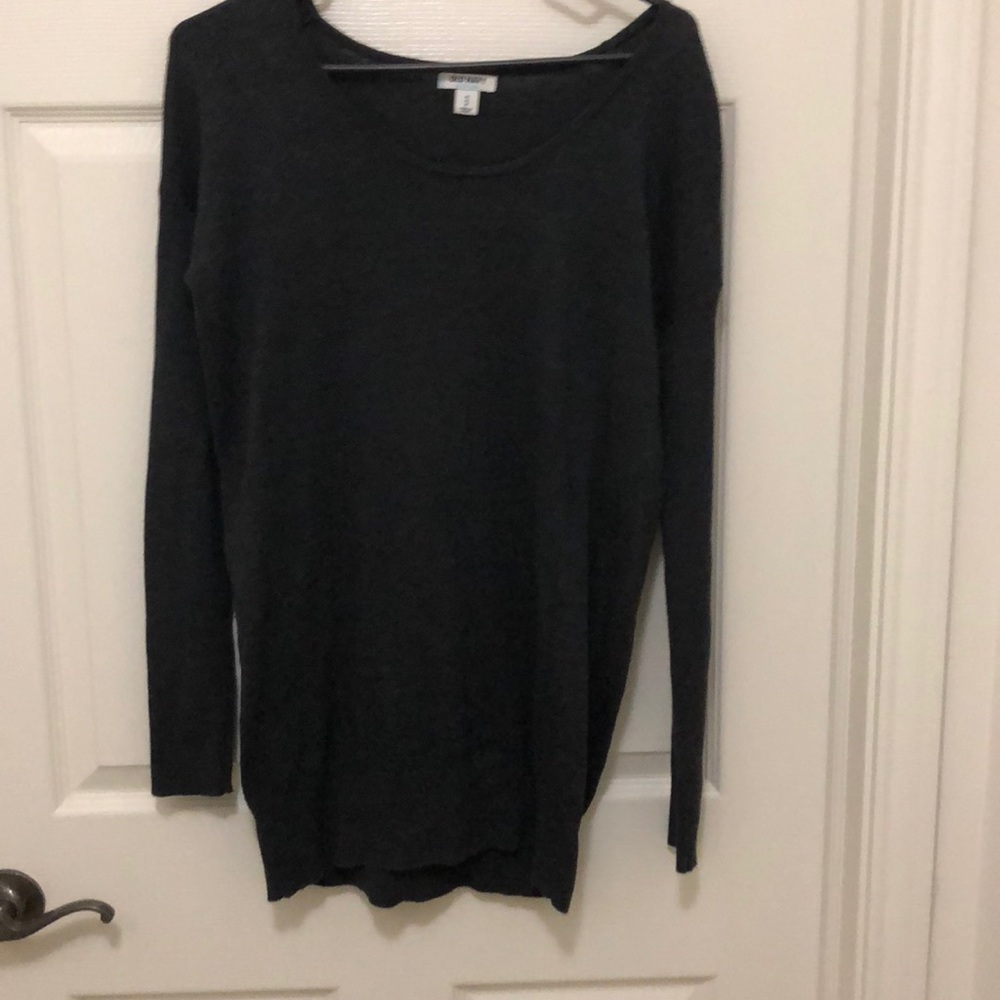 Old Navy women’s pull over sweater